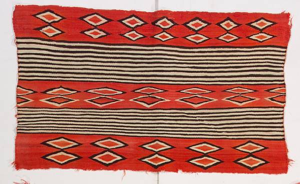 Appraisal: A Navajo transitional woman's chief's blanket In a variant pattern