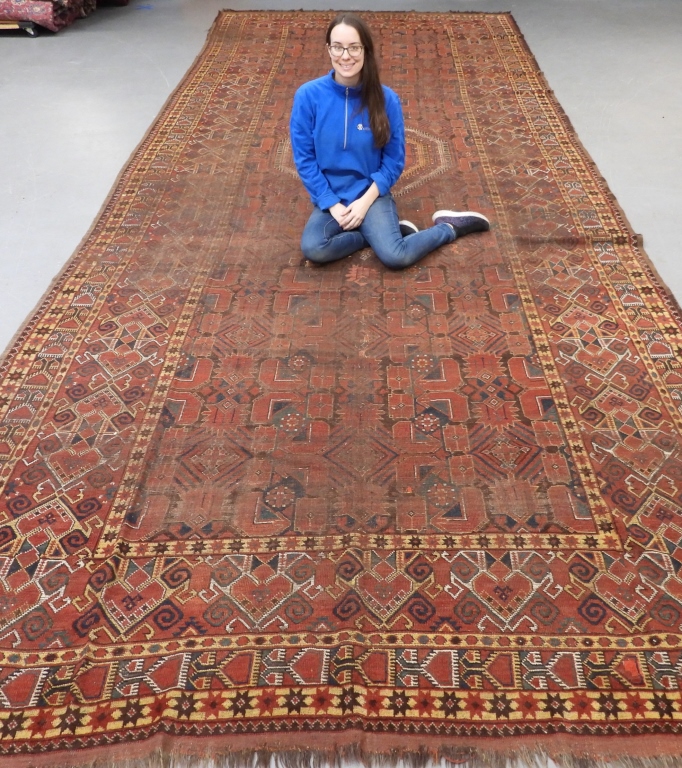 Appraisal: C ANTIQUE TURKMAN OVERSIZED CARPET RUG TurkeyCirca Octagonal center medallion