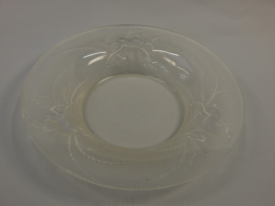 Appraisal: A Lalique Art Deco style dish moulded in relief to