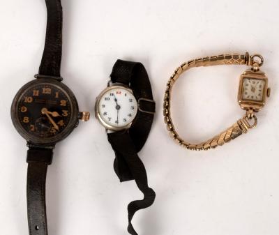 Appraisal: An early th Century gentlemen's wristwatch the black dial signed