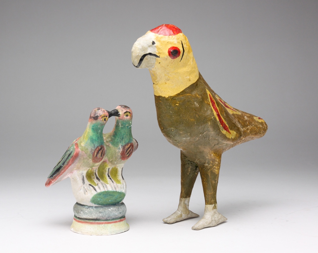 Appraisal: American probably Pennsylvania nd half th century Standing parrot with