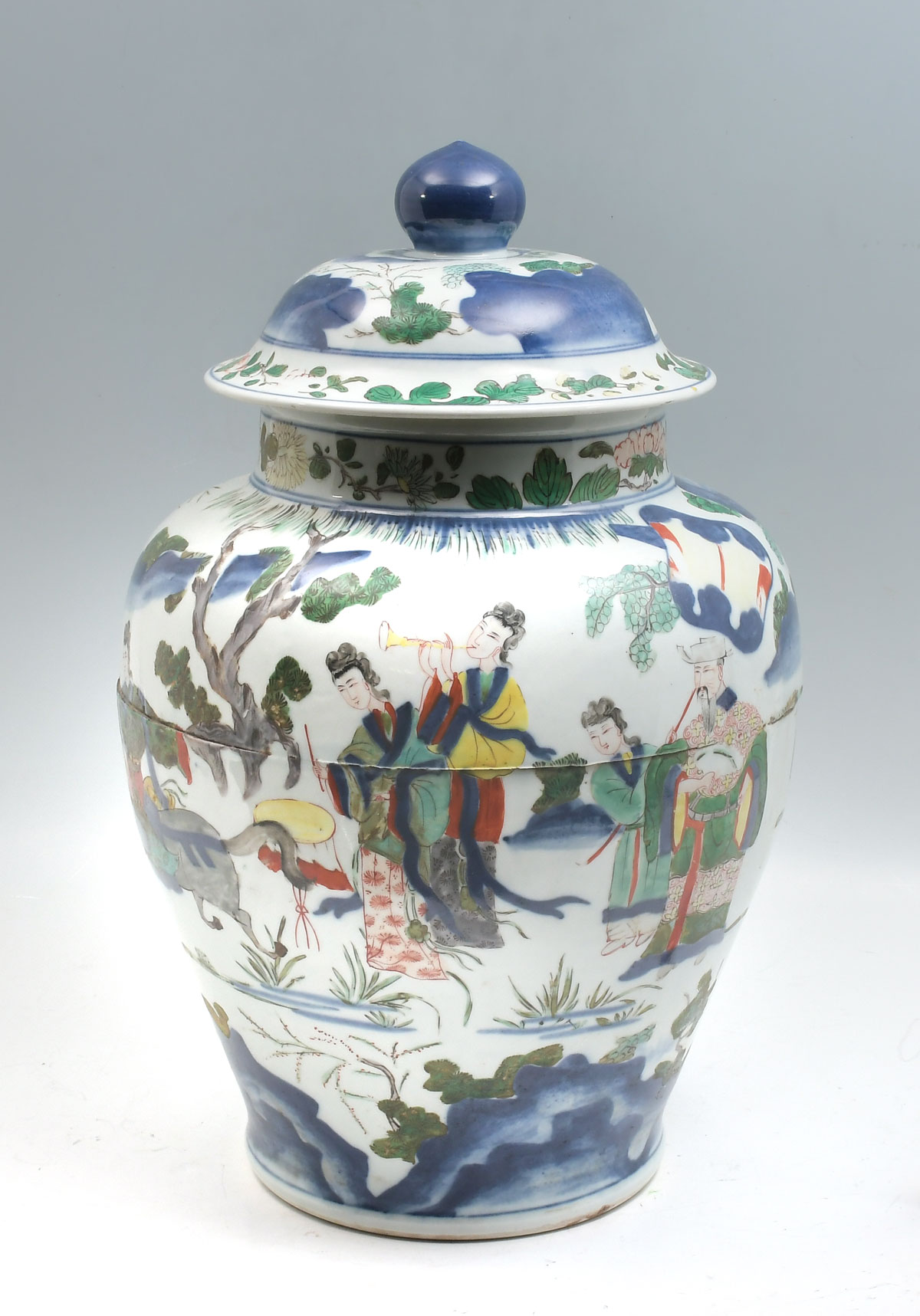 Appraisal: LARGE CHINESE PORCELAIN LIDDED BALUSTER VASE Enameled Imperial procession with