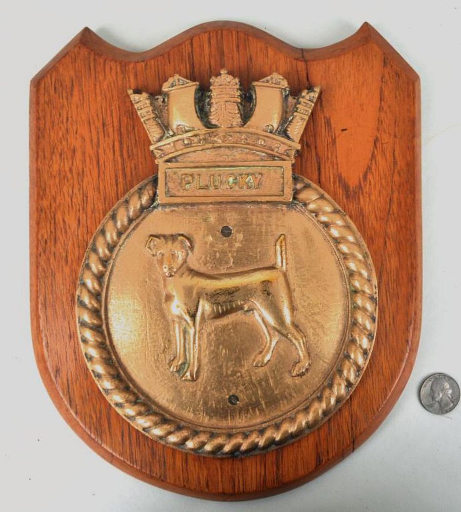 Appraisal: Bronze Ship's Badge Plucky featuring a dog center rope outer