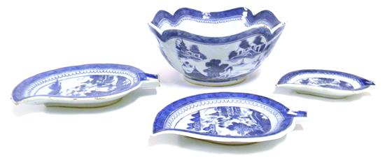 Appraisal: ASIAN Chinese Export porcelain blue and white four pieces one