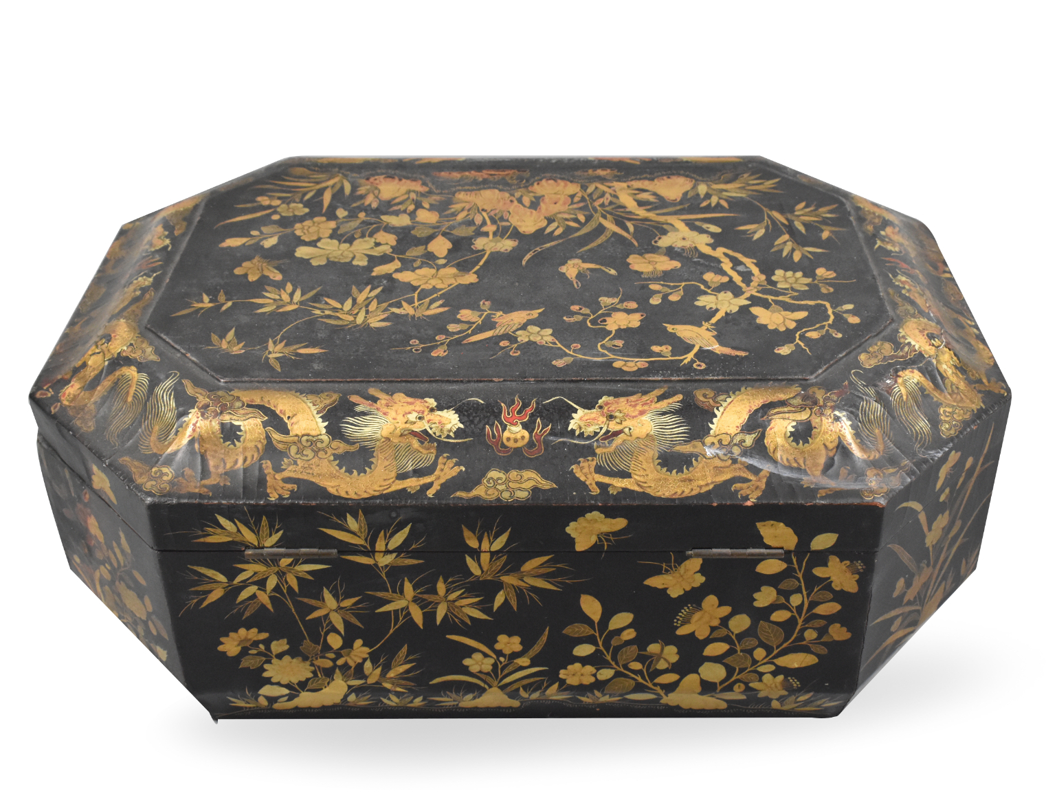 Appraisal: A Chinese black gilt lacquer jewelry box with dragon design