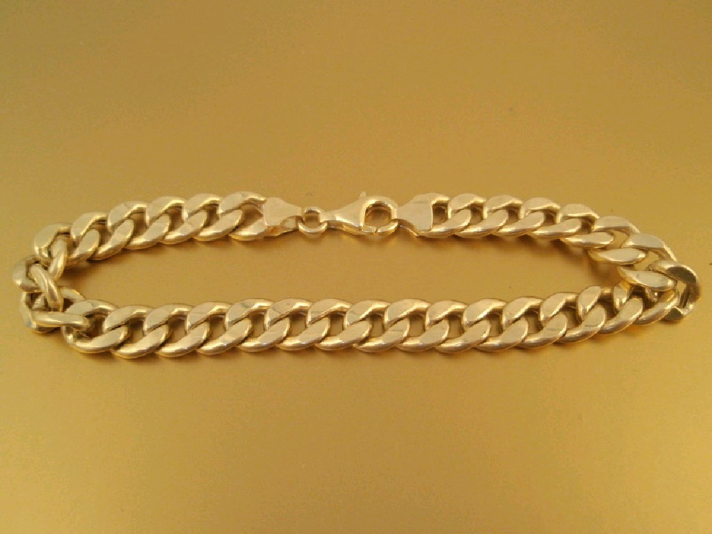 Appraisal: A ct gold hollow curb link bracelet marked and import