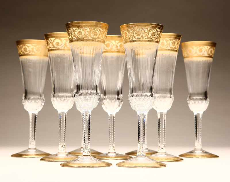 Appraisal: A set of eight St Louis 'Thistle Gold' gilt clear