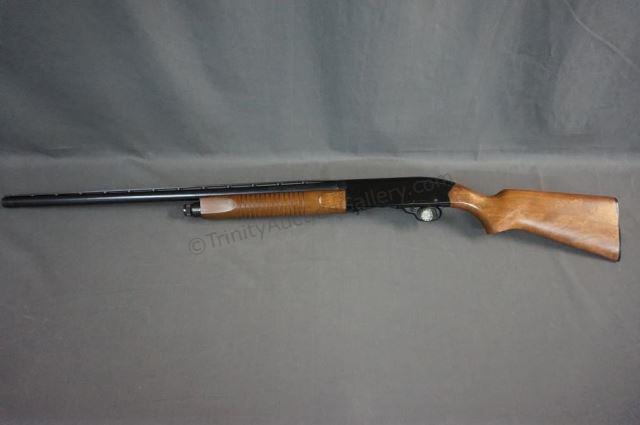 Appraisal: In clean very nice pre-owned condition Manufacturer Winchester Model Ranger