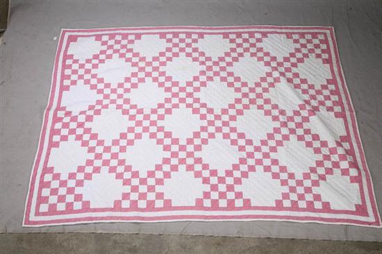 Appraisal: PIECED QUILT Pink and white Irish Chain pattern w l