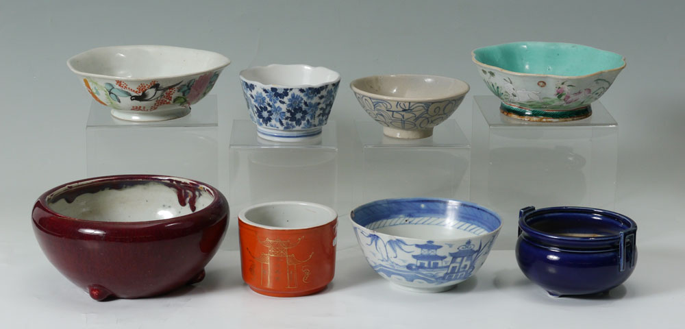 Appraisal: PIECE ORIENTAL PORCELAIN BOWL COLLECTION An assembled collection of Chinese