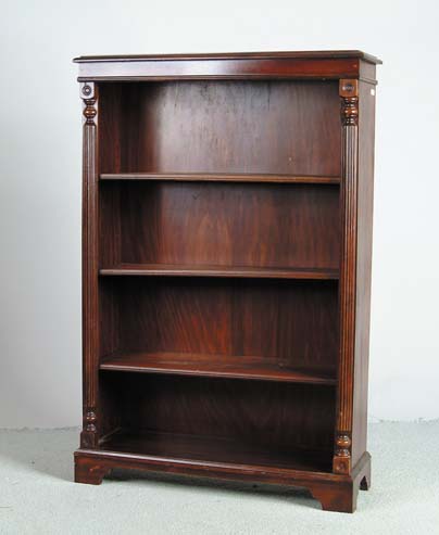 Appraisal: MAHOGANY BOOKCASE Three adjustable shelves reeded half columns on a