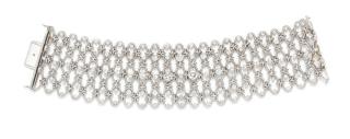 Appraisal: An Karat White Gold and Diamond Openwork Link Bracelet Spritzer