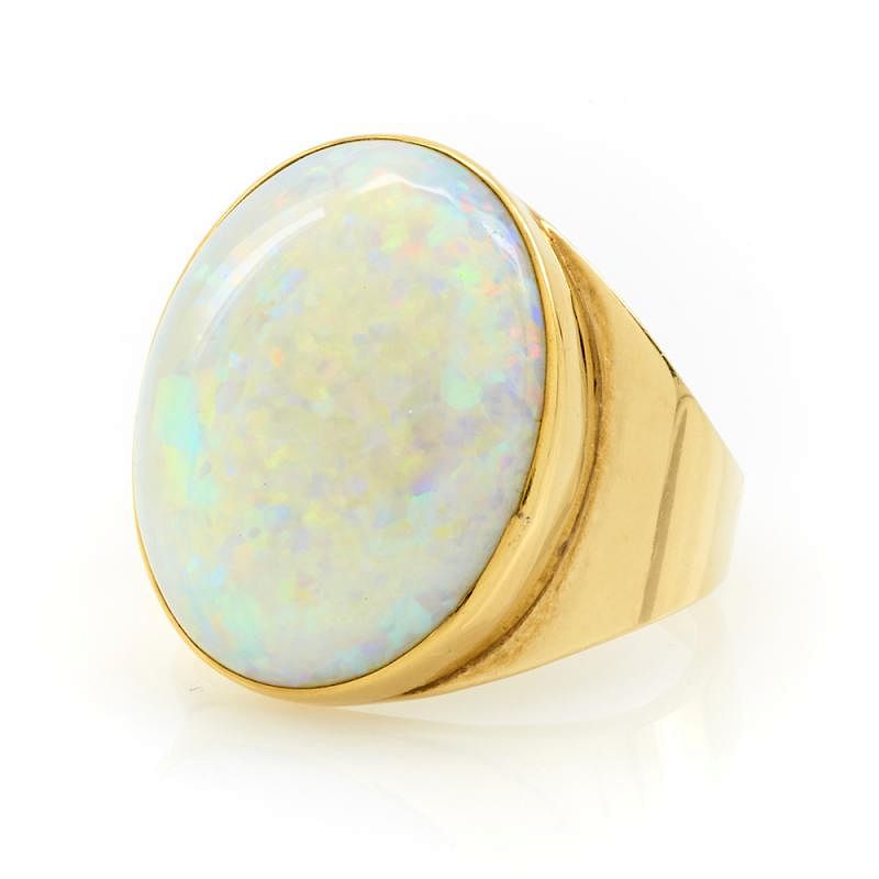 Appraisal: k Yellow gold and opal ring k Yellow gold and