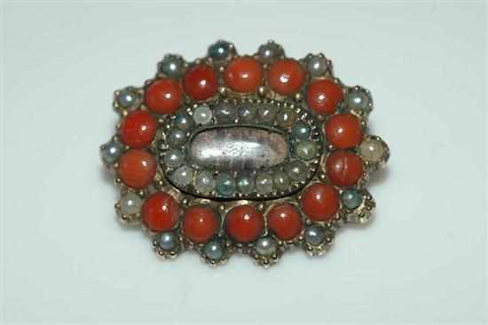 Appraisal: A CORAL AND SEED PEARL MOURNING BROOCH IN CT GOLD