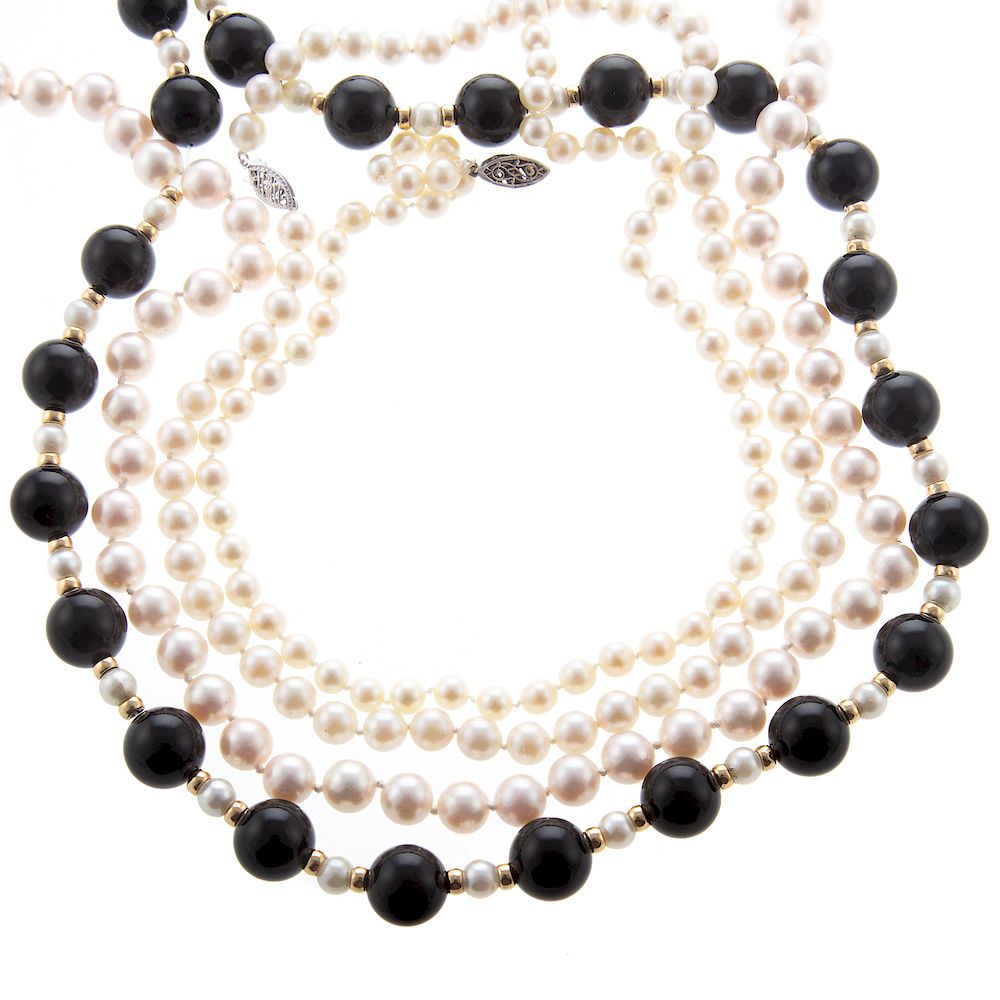 Appraisal: A Collection of Pearl Necklaces with K Clasps strand of