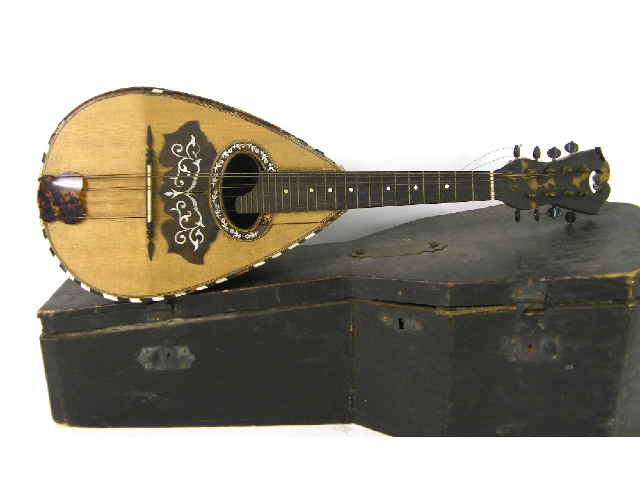 Appraisal: Late th century Neapolitan bowl back mandolin in need of