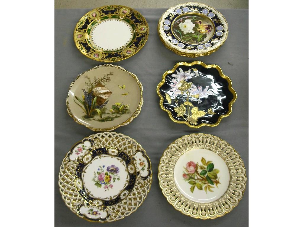 Appraisal: Ten assorted th century and later cabinet plates including Royal