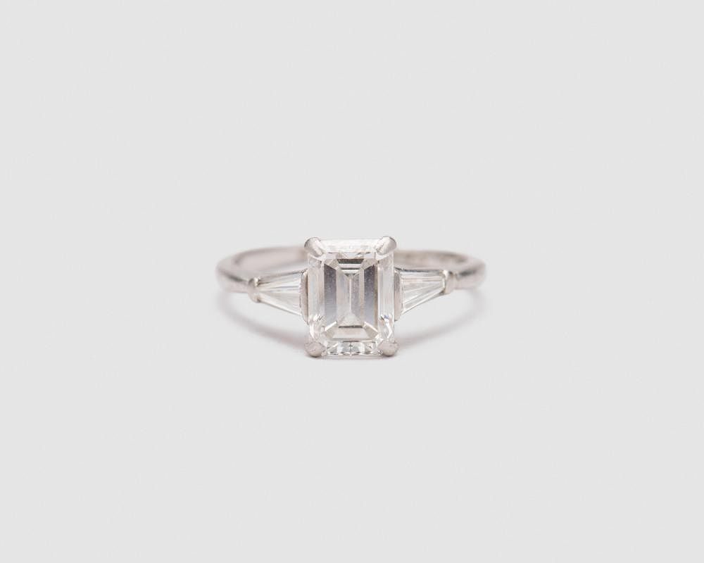 Appraisal: BAILEY BANKS BIDDLE Platinum and Diamond Ring BAILEY BANKS BIDDLE