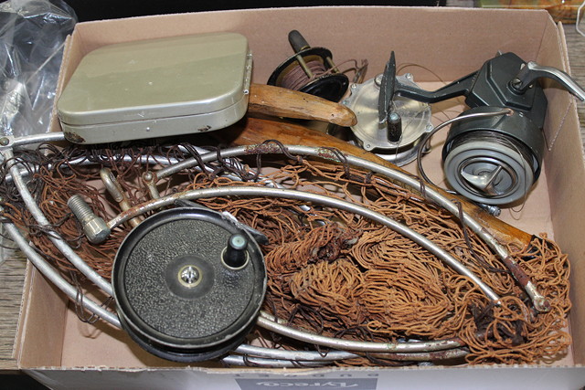 Appraisal: A GROUP OF FISHING EQUIPMENT to include a fishing reel