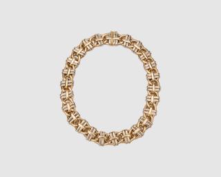 Appraisal: K Gold Necklace K Gold Necklacethe large oval and fancy-link