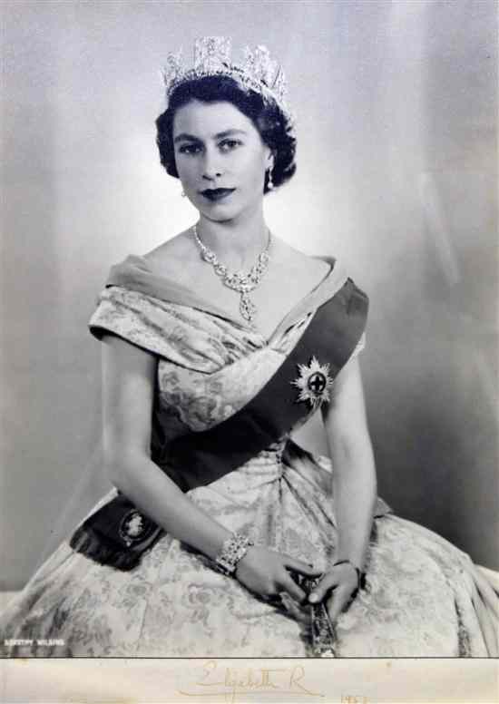 Appraisal: Dorothy Wilding - A signed coronation photograph of Queen Elizabeth