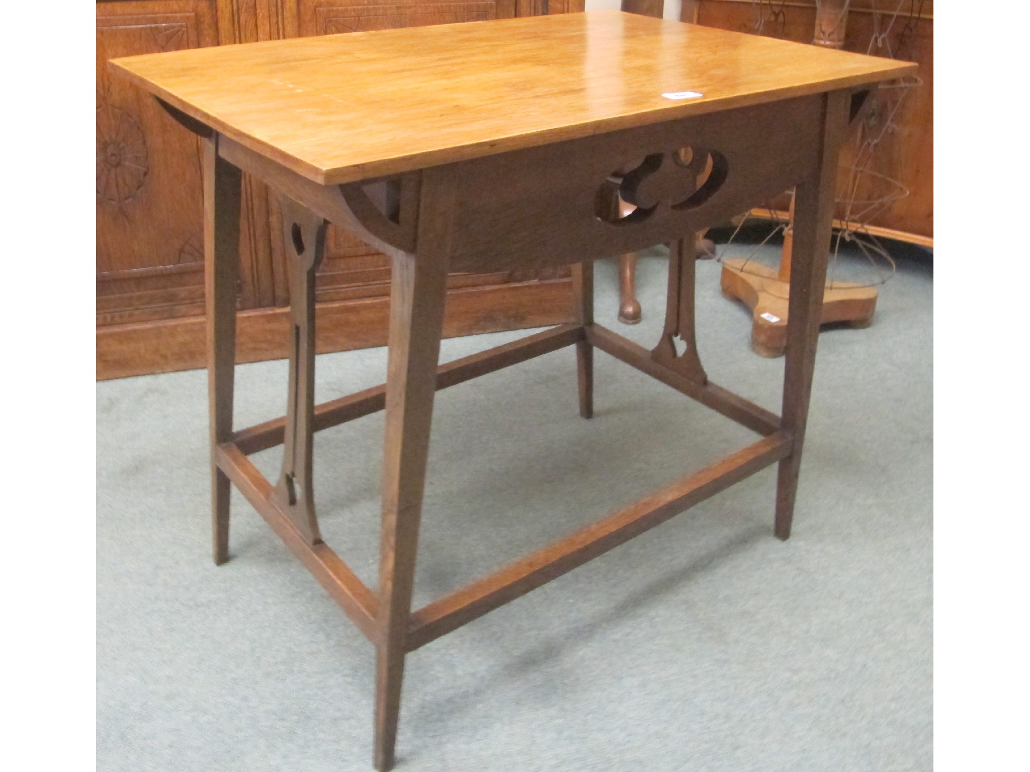 Appraisal: An oak Arts and Crafts occasional table