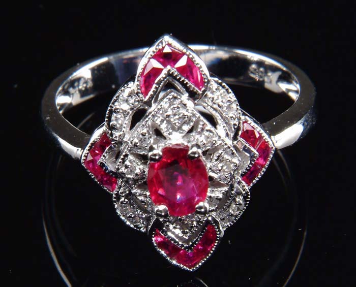 Appraisal: RUBY DIAMOND RING Beautiful kt white gold ring has a