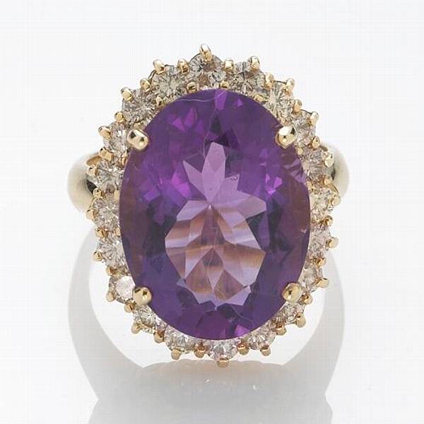 Appraisal: An amethyst diamond and k gold ring estimated total diamond