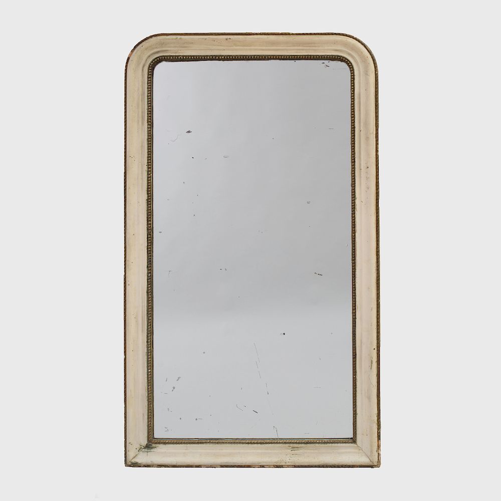 Appraisal: Victorian Cream Painted and Parcel-Gilt Mirror The molded frame within