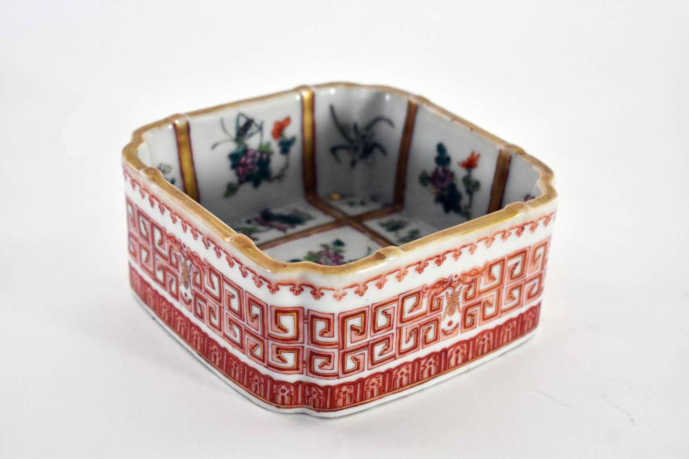 Appraisal: CHINESE FAMILLE ROSE DECORATED PORCELAIN BOWLBearing a Qing Dynasty six-character