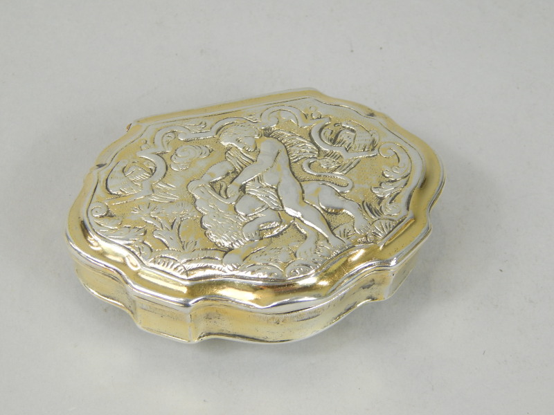 Appraisal: An thC silver gilt Continental gilt white metal snuff box