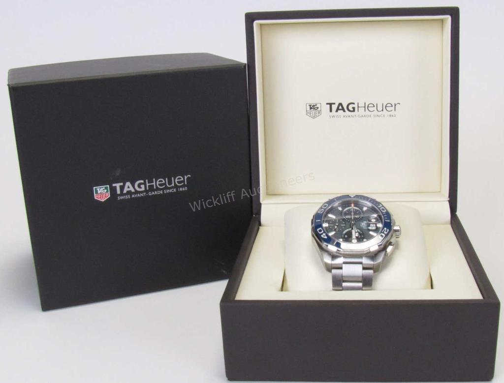 Appraisal: A gentleman's Tag Heuer AquaRacer stainless steel watch blue dial