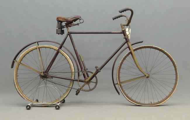 Appraisal: c Pierce pneumatic safety bicycle produced in Buffalo NY Very