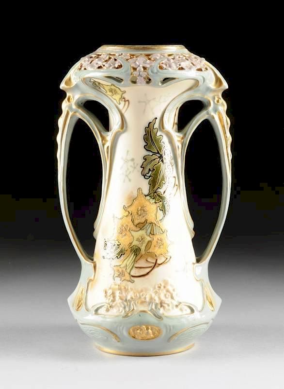 Appraisal: AN ERNST WAHLISS ART NOUVEAU PORCELAIN VASE TURN TEPLITZ BOHEMIA