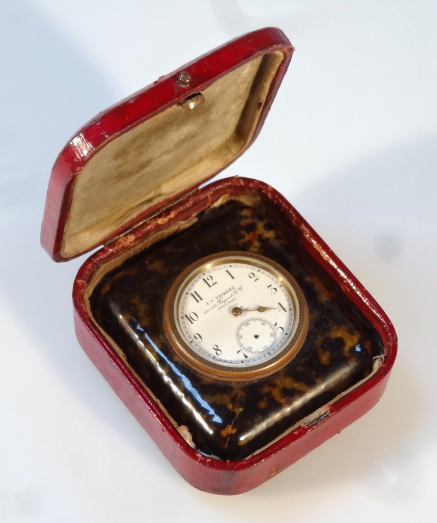 Appraisal: An early thC tortoiseshell and gilt metal travel clock the