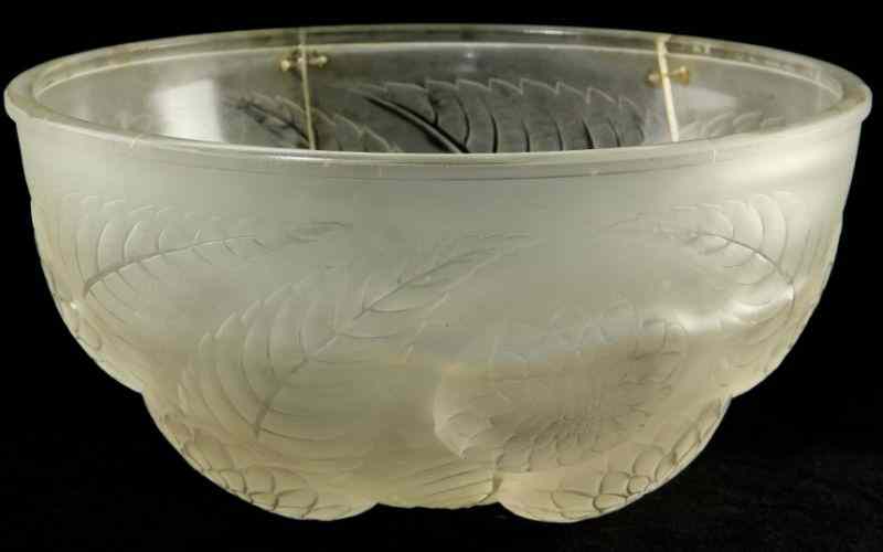 Appraisal: Lalique Leaf and Flower Center BowlFrench early th century frosted