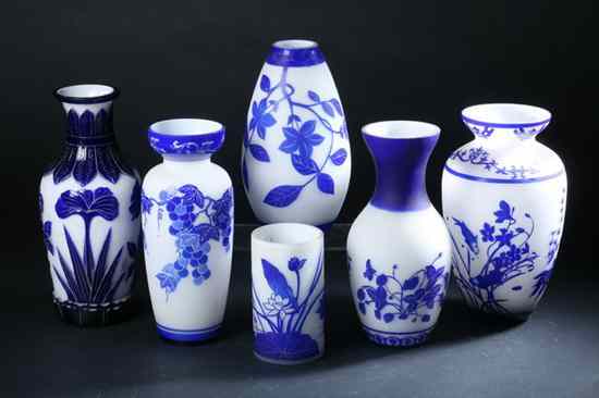 Appraisal: SIX CHINESE BLUE CUT-TO-OPAQUE WHITE PEKING GLASS VASES th century