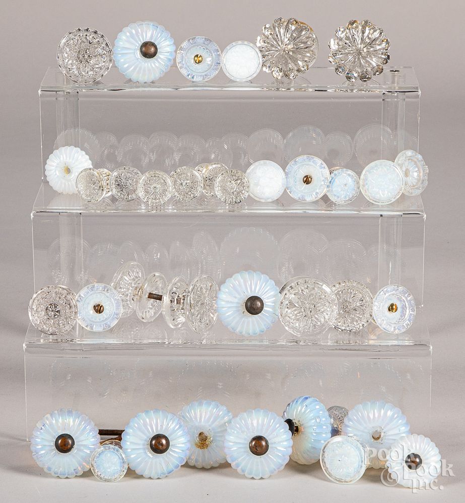 Appraisal: Collection of glass drawer pulls Collection of clambroth and colorless