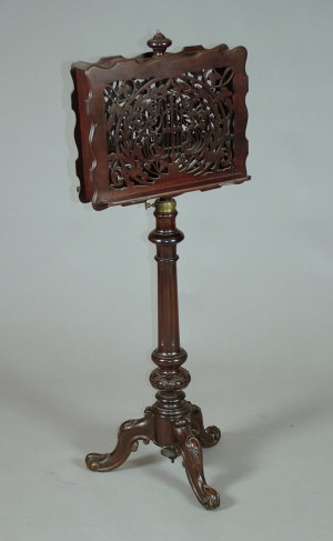 Appraisal: A Victorian rosewood duet music stand with rising action the