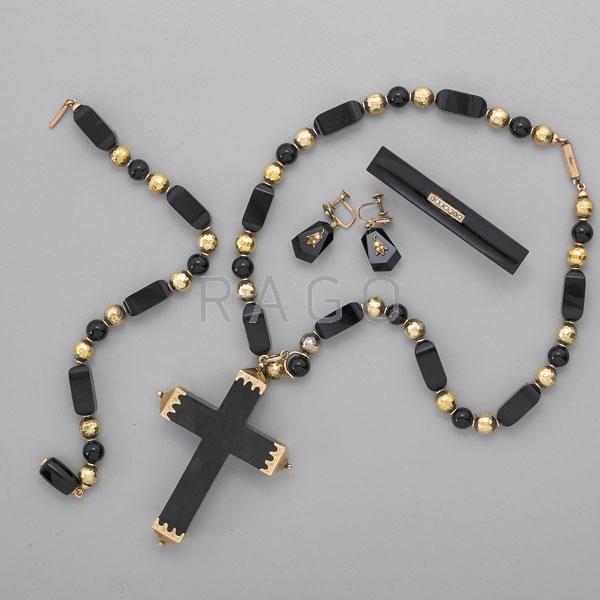 Appraisal: VICTORIAN MOURNING JEWELRY ASSEMBLED SUITE Condition Report