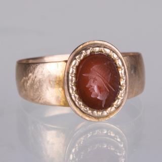 Appraisal: A kt Rose Gold and Carved Agate Intaglio Ring A