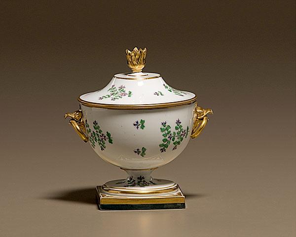 Appraisal: BARR FLIGHT BARR SAUCE TUREEN English ca - A Barr