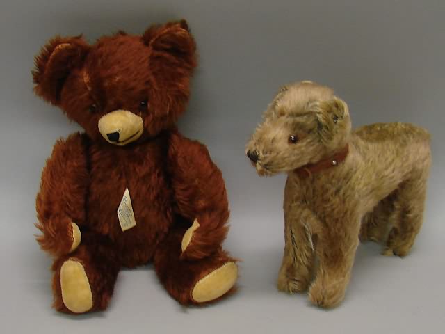 Appraisal: Pair of mohair animals Long brown mohair Knickerbocker bear with