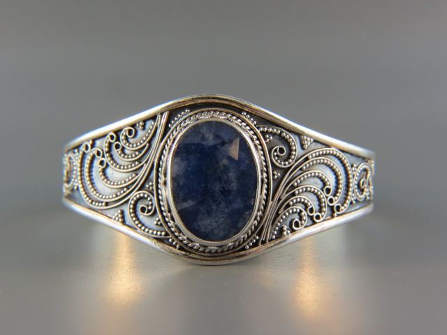 Appraisal: Sapphire Bracelet large oval African gem weighing over carats in