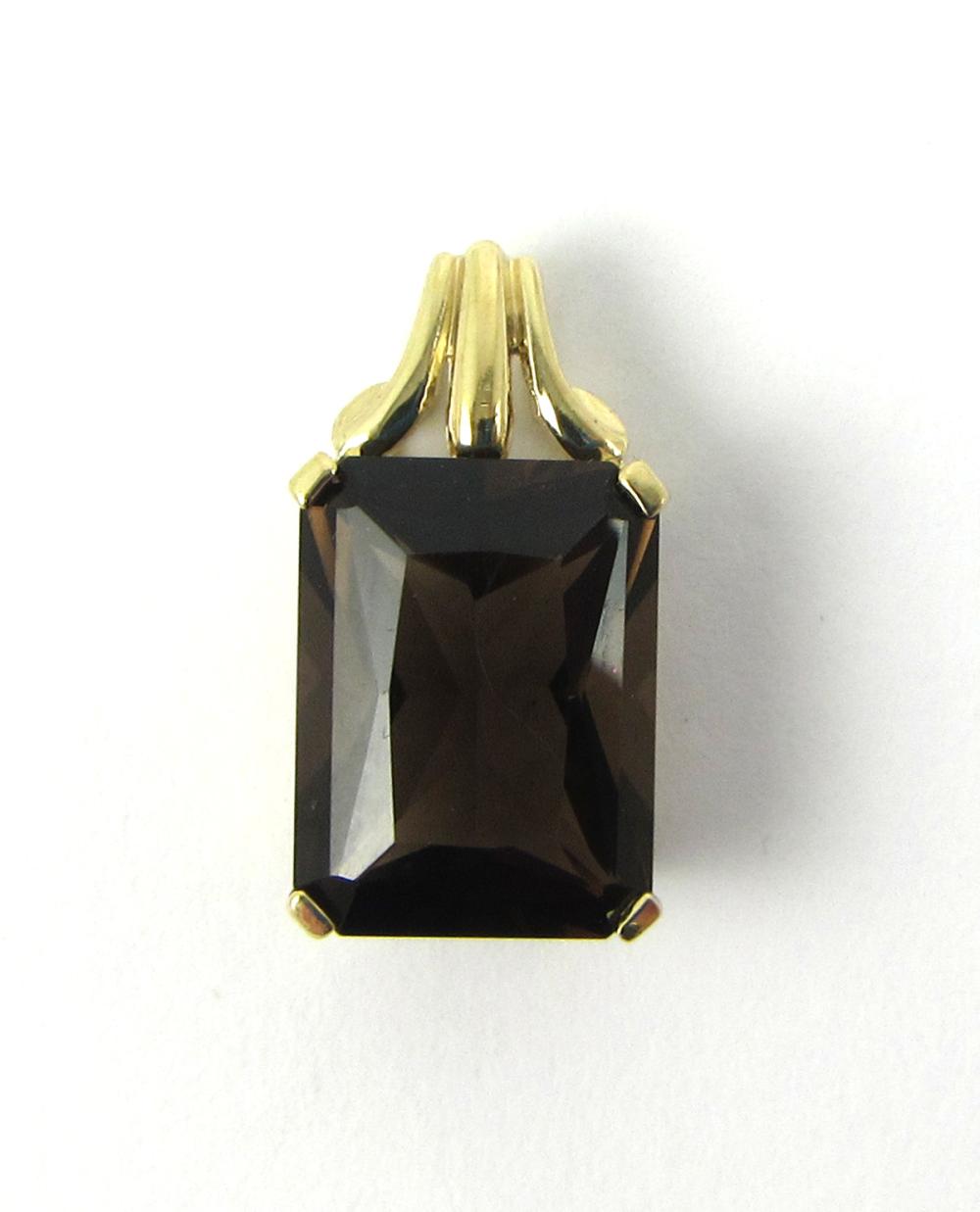 Appraisal: SMOKY QUARTZ AND YELLOW GOLD PENDANT The k yellow gold