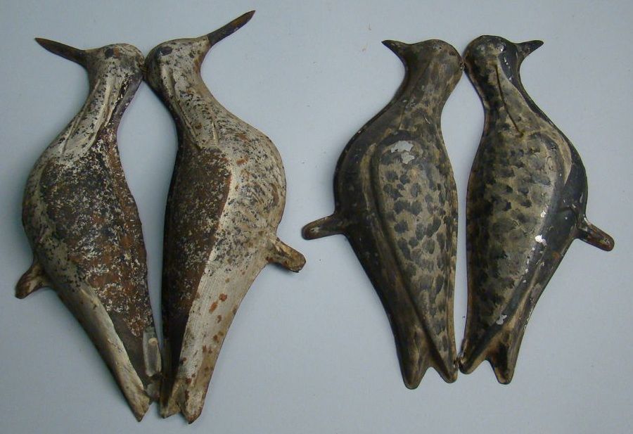 Appraisal: TWO FOLDING TIN SHOREBIRD DECOYS A plover and a yellowlegs