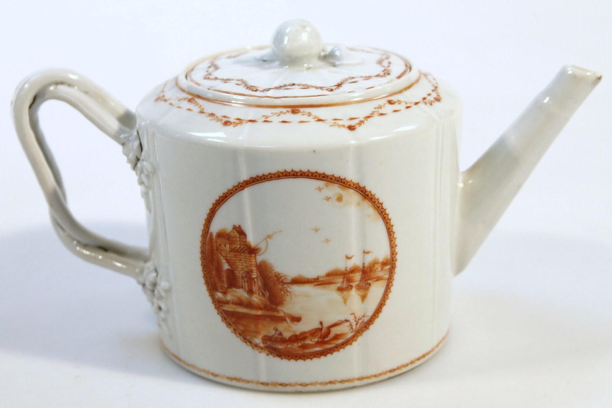 Appraisal: A late thC porcelain teapot the compressed domed lid with