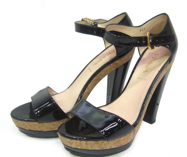 Appraisal: A PAIR OF PRADA BLACK PATENT LADIES SHOE'S A PAIR