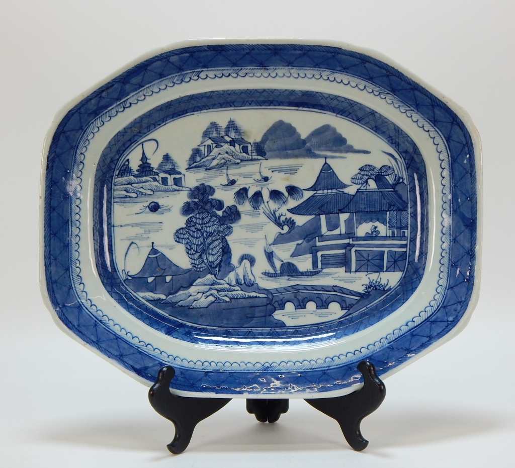 Appraisal: C CHINESE CANTON BLUE AND WHITE PLATTER Chinese th CenturyOctagonal