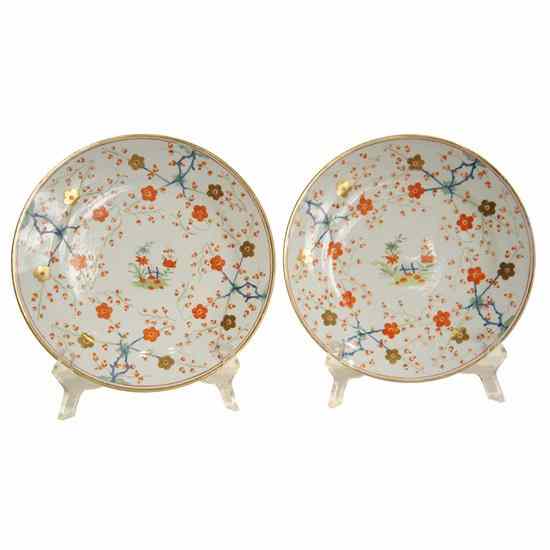 Appraisal: A Pair of English Chamberlain Worcester Porcelain Hawthorne Flower Plates